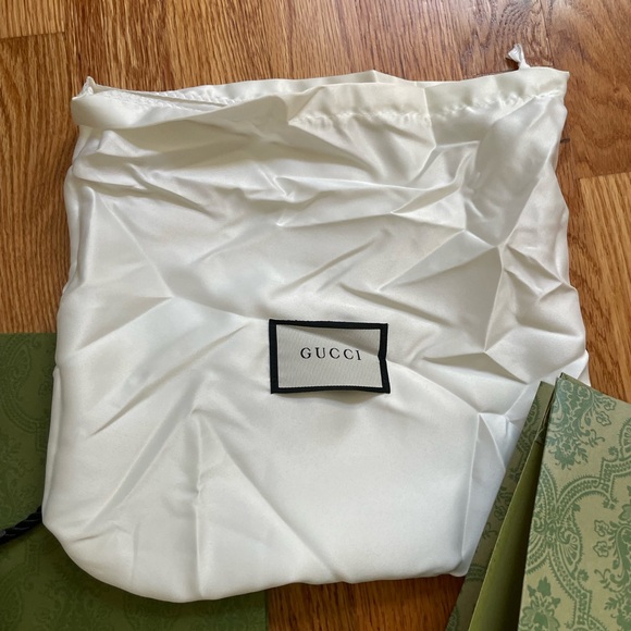 Gucci gift bags - Picture 4 of 4